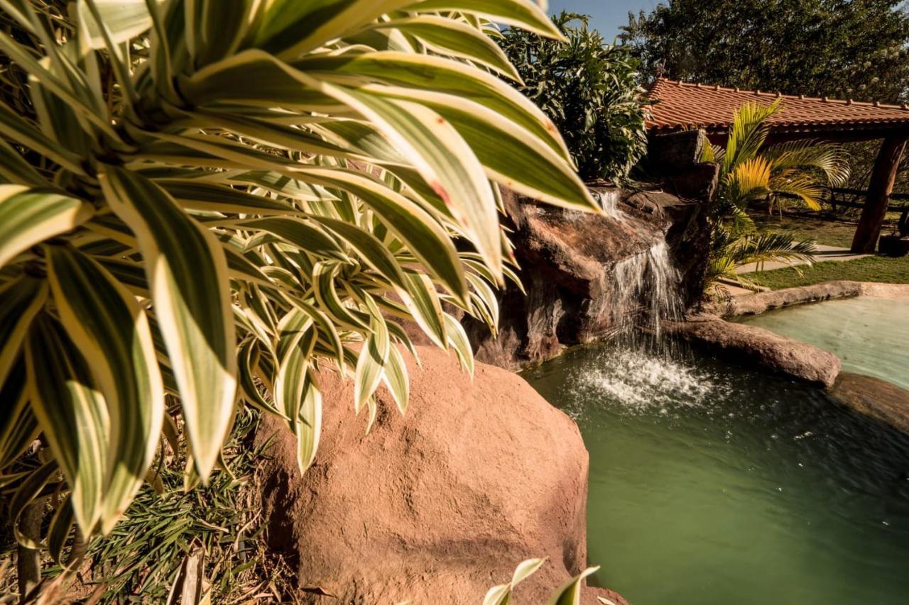 Casa De Campo Com Piscina Cascata Artificial Sao Lourenco  Esterno foto